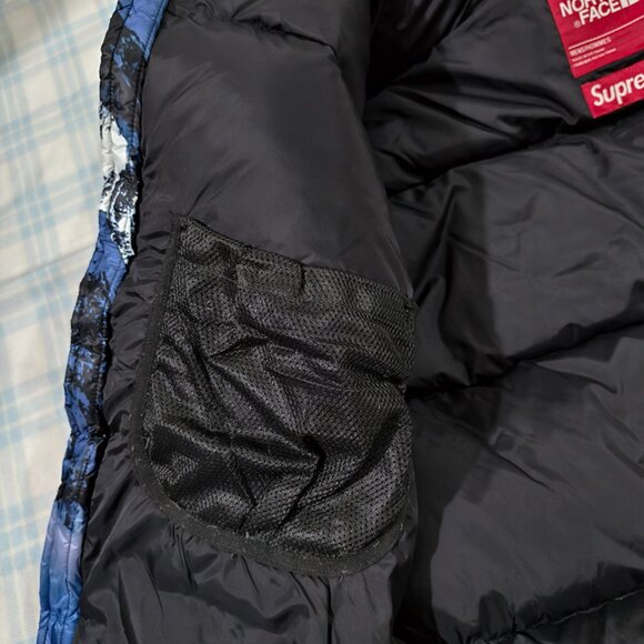 The North Face x Supreme Snow Mountain Print Down Jacket - Picture 13 of 13